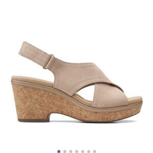 Clarks Women's Giselle Cove Sand Suede Sandal Size 8 1/2M